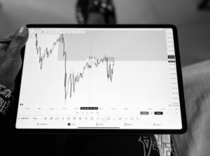 criptovalute investimenti fluttuazioni   blockchain, finanza digitale