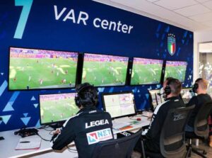 Sala Var centro controllo partite assistenza arbitri