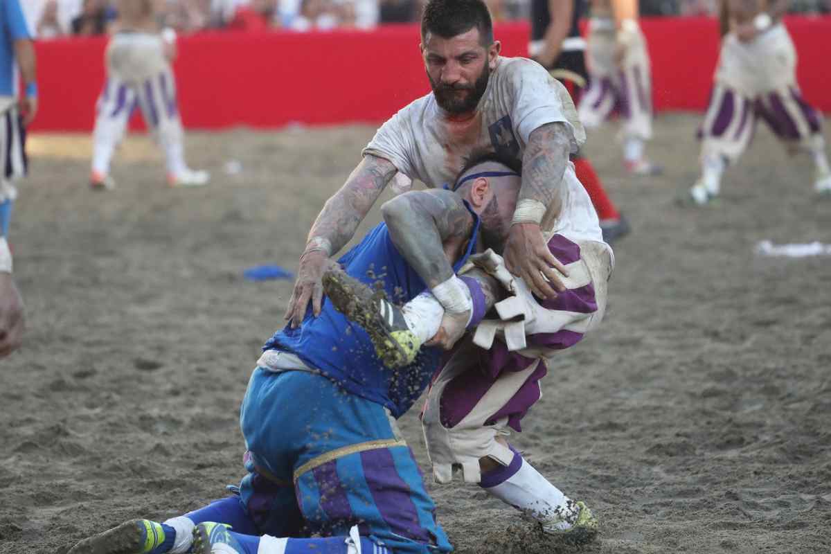 Calcio storico fiorentino e radici